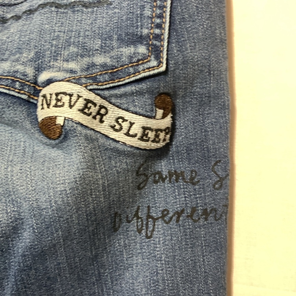 Women's Blue Distressed Jeans - Picture 7 of 8